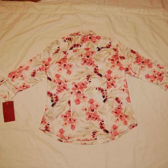 212 Collection Women's Petite V-Neck Blouse - Picture 3 of 3